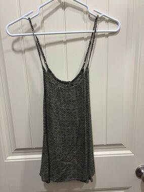 Old Navy Geometric Spaghetti Strap Tank